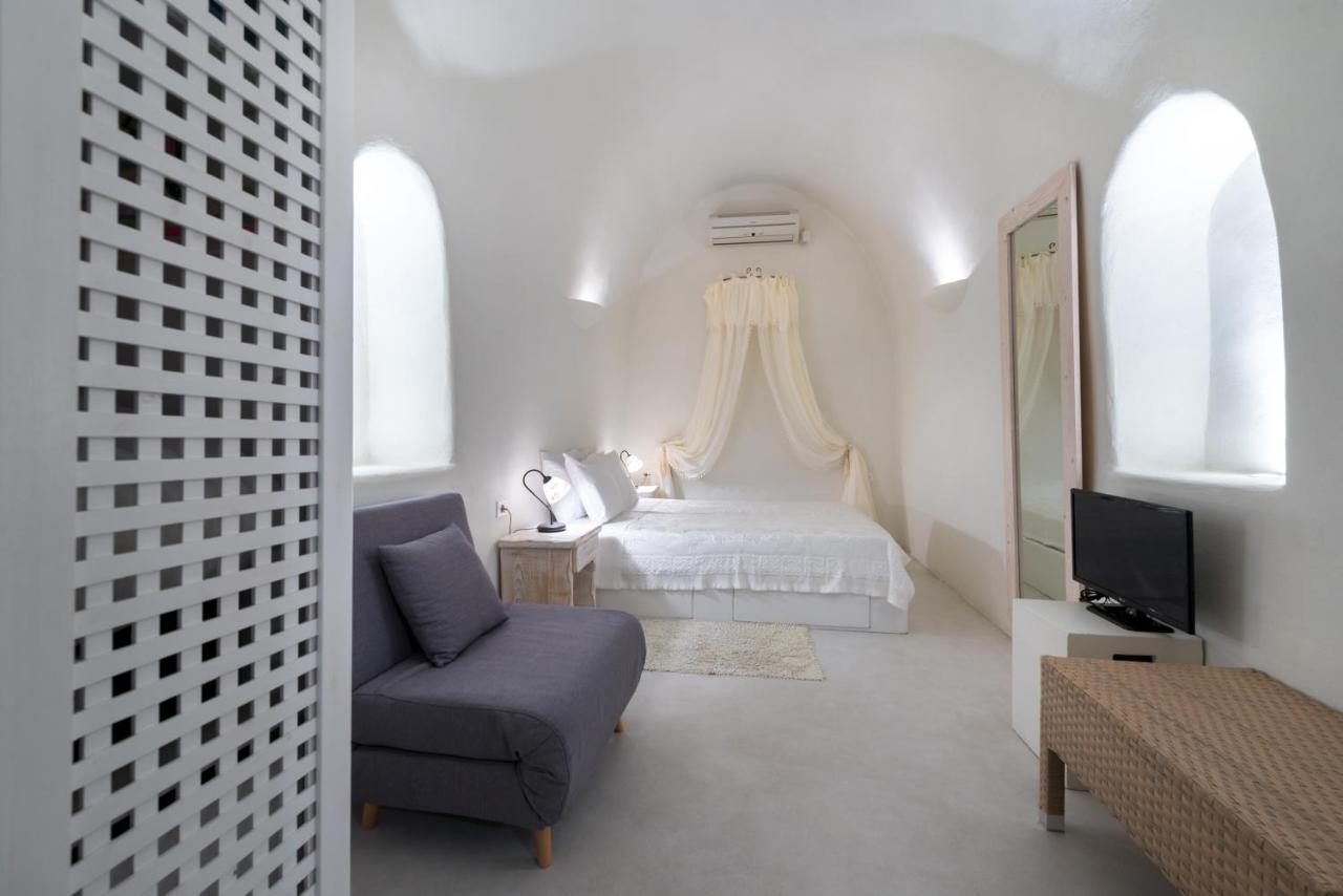 Christina'S Cave House Villa Фира Екстериор снимка