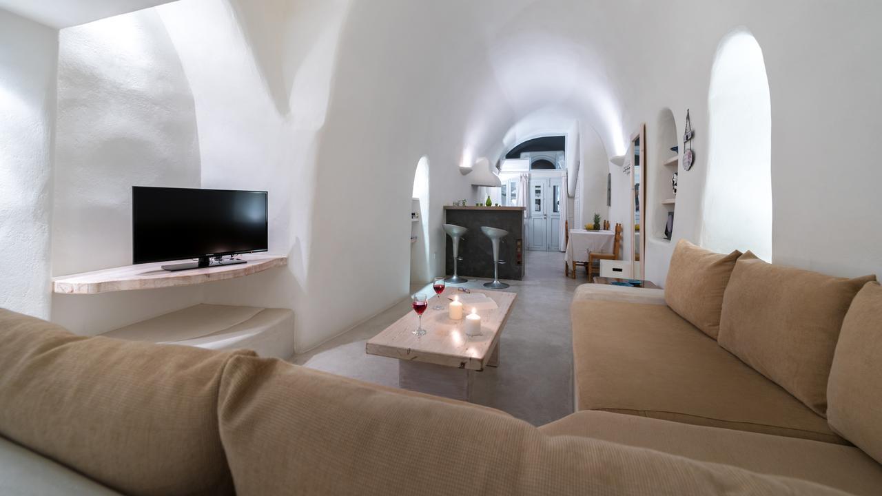 Christina'S Cave House Villa Фира Екстериор снимка